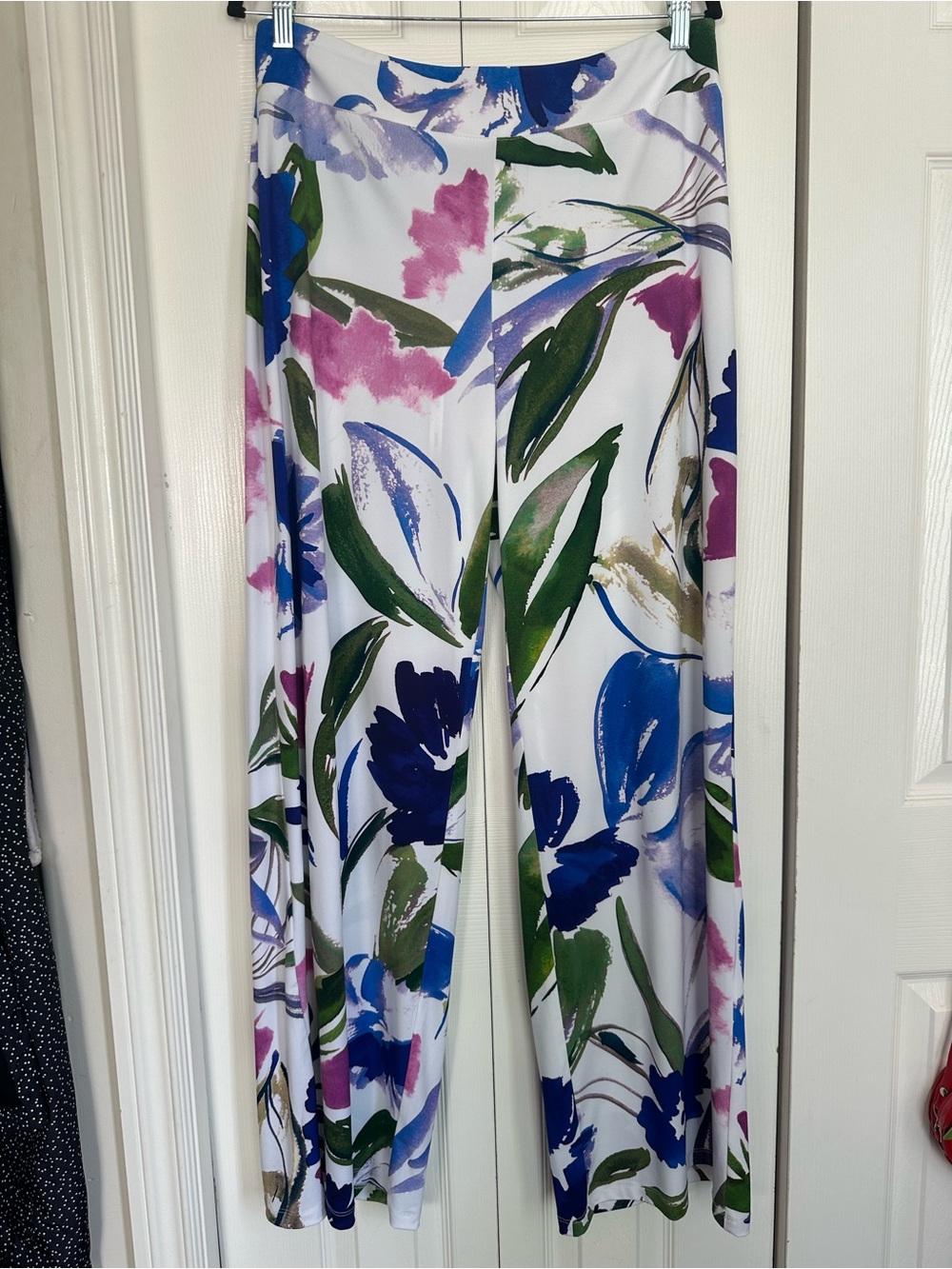 Joseph Ribkoff White Wide-Leg Floral Print Pants with Blue, Green & Pink #43